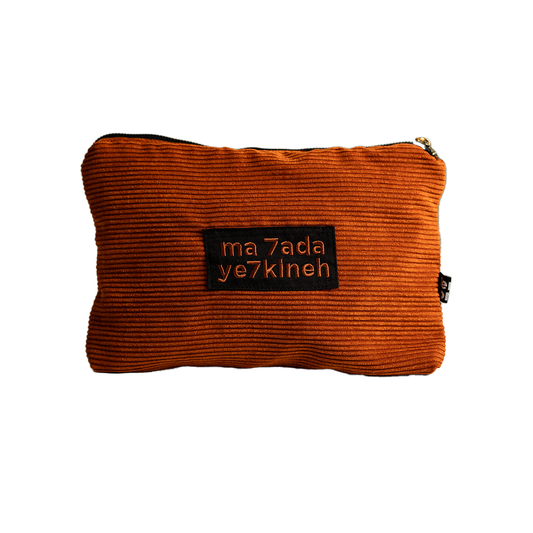 Ma 7ada Ye7kineh Velvet Big Pouch